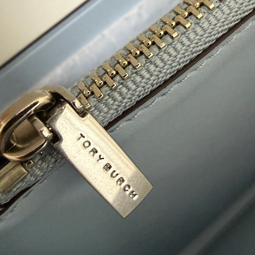 Tory Burch Light Blue Croc-Embossed chain crossbody bag New - Picture 9 of 9